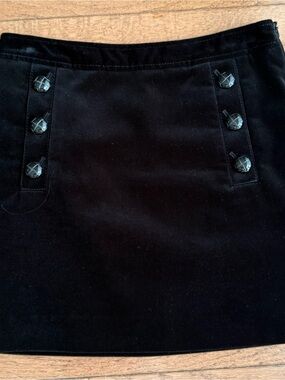 Banana Republic Black Velvet Mini Skirt Size 0 Button Detail Holiday Classic